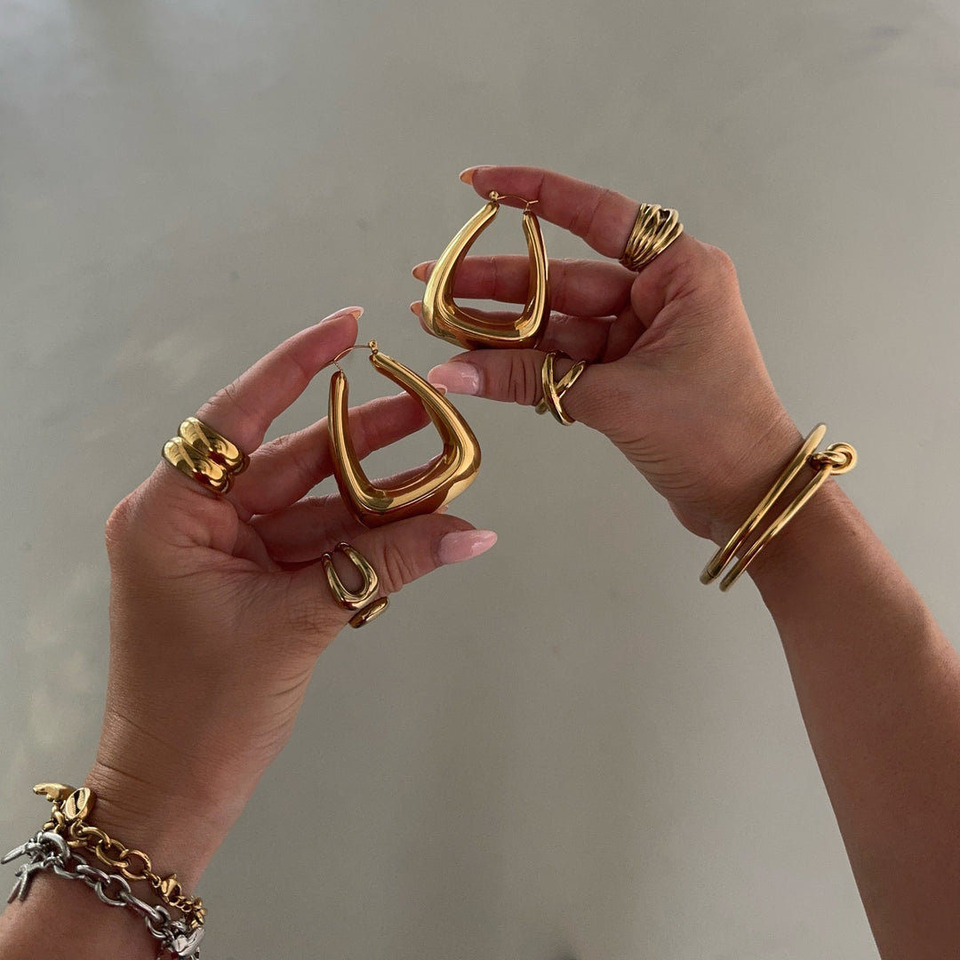 Calliope Elegant Hoop Earrings
