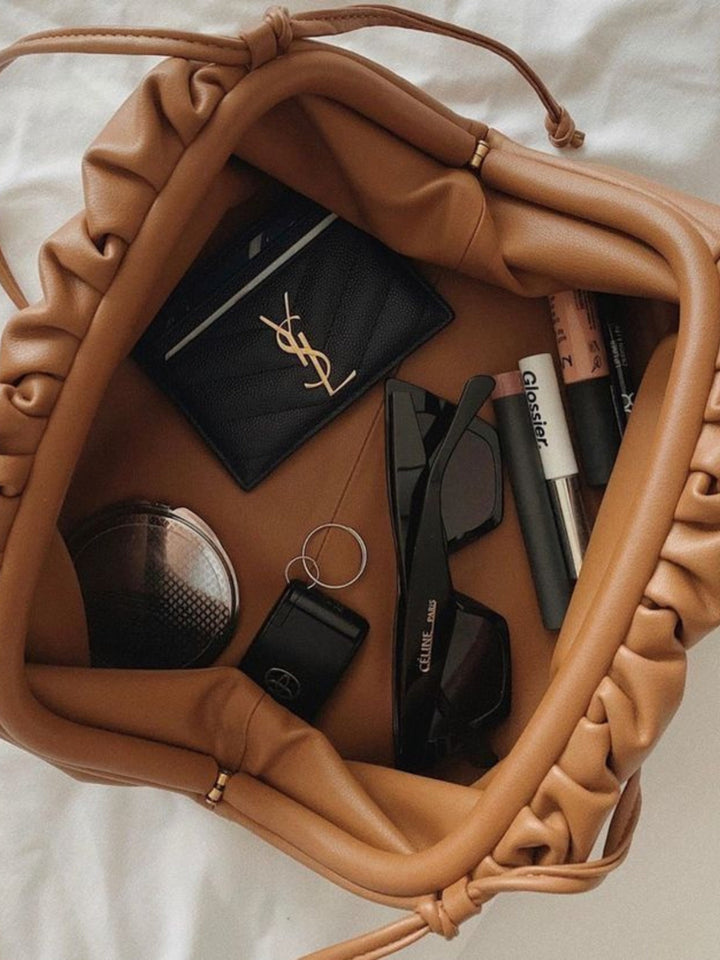 Natalia Chic Pouch