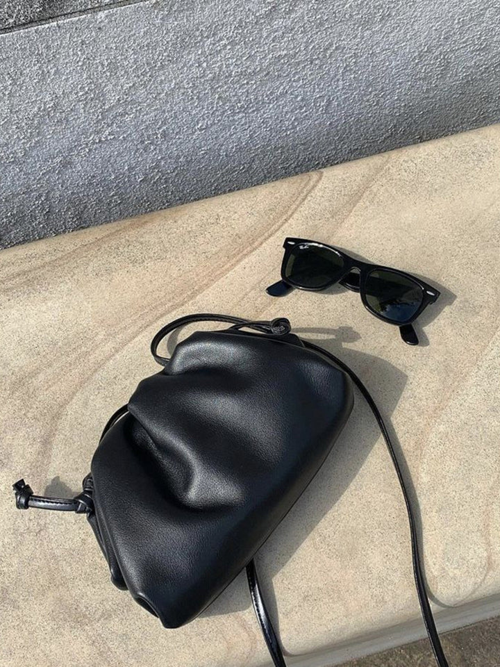 Natalia Chic Pouch