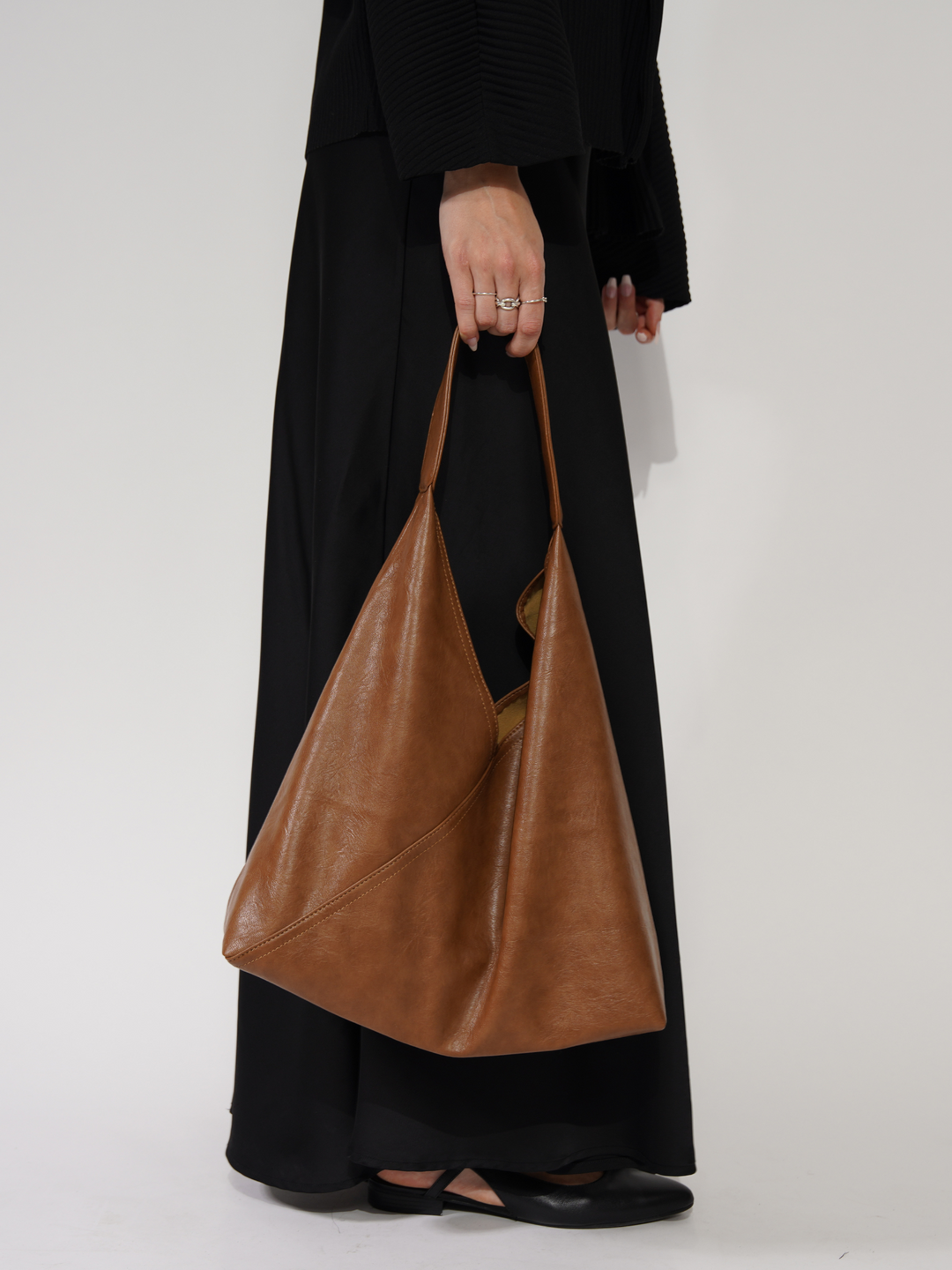 Zephyra Daily Shoulder Bag