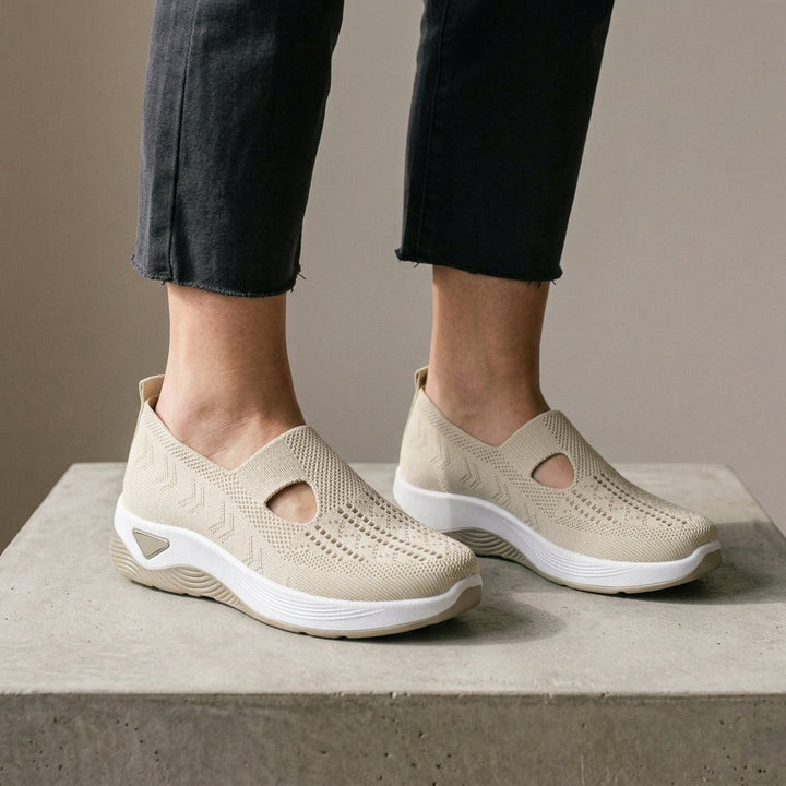 Women's Orthopaedic Knit Slip-On Trainers Vienna – Cream – angled