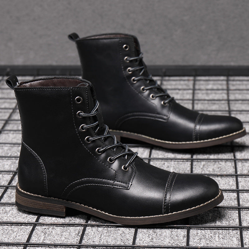Men's toe-cap lace-up boots Christian in Deep Black – pair on grid floor