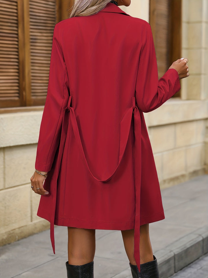 Women's trench coat Zadie in Geva Red – back view with belt