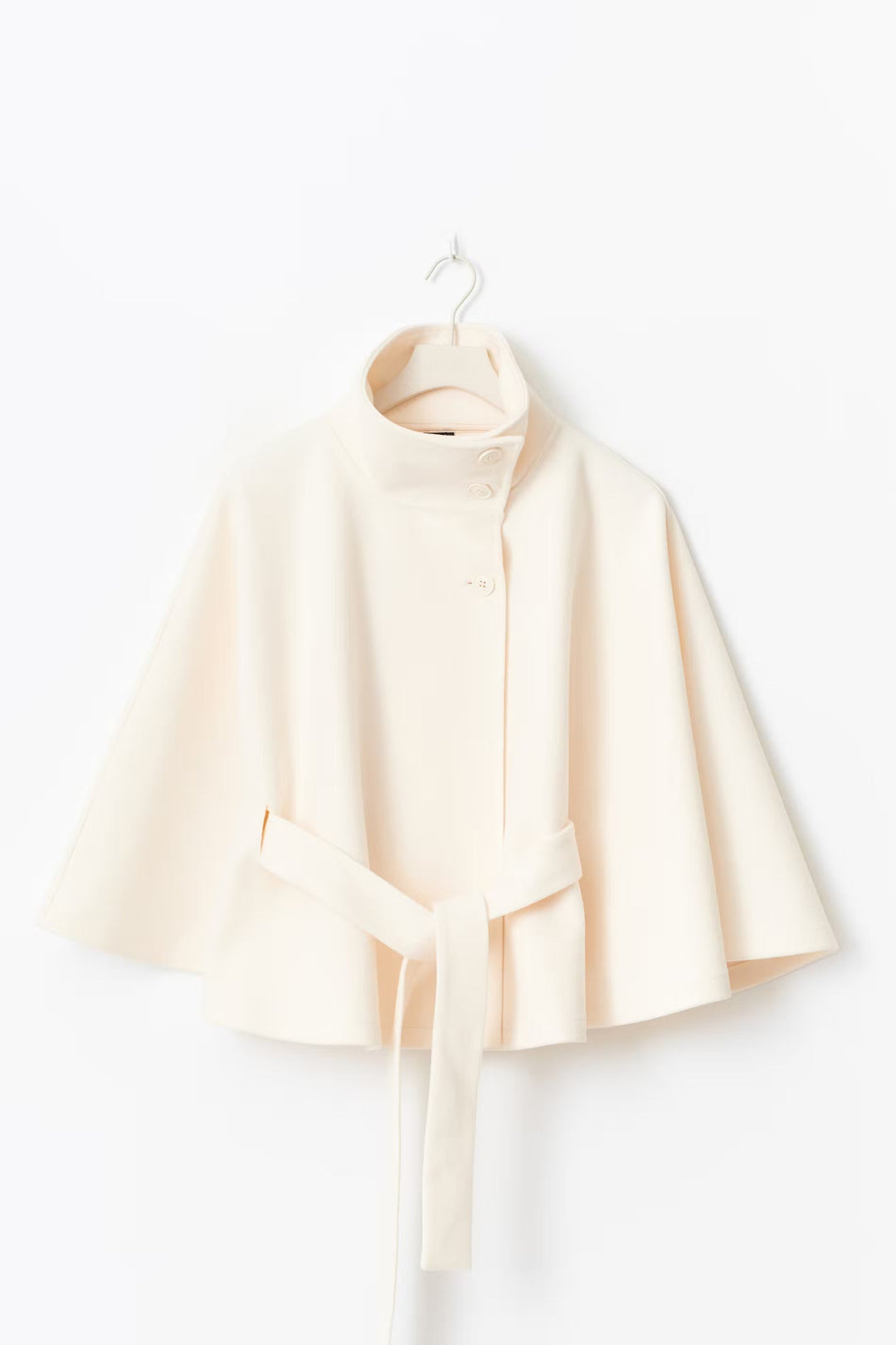 Slaidburn women's cape coat in Cream – front view