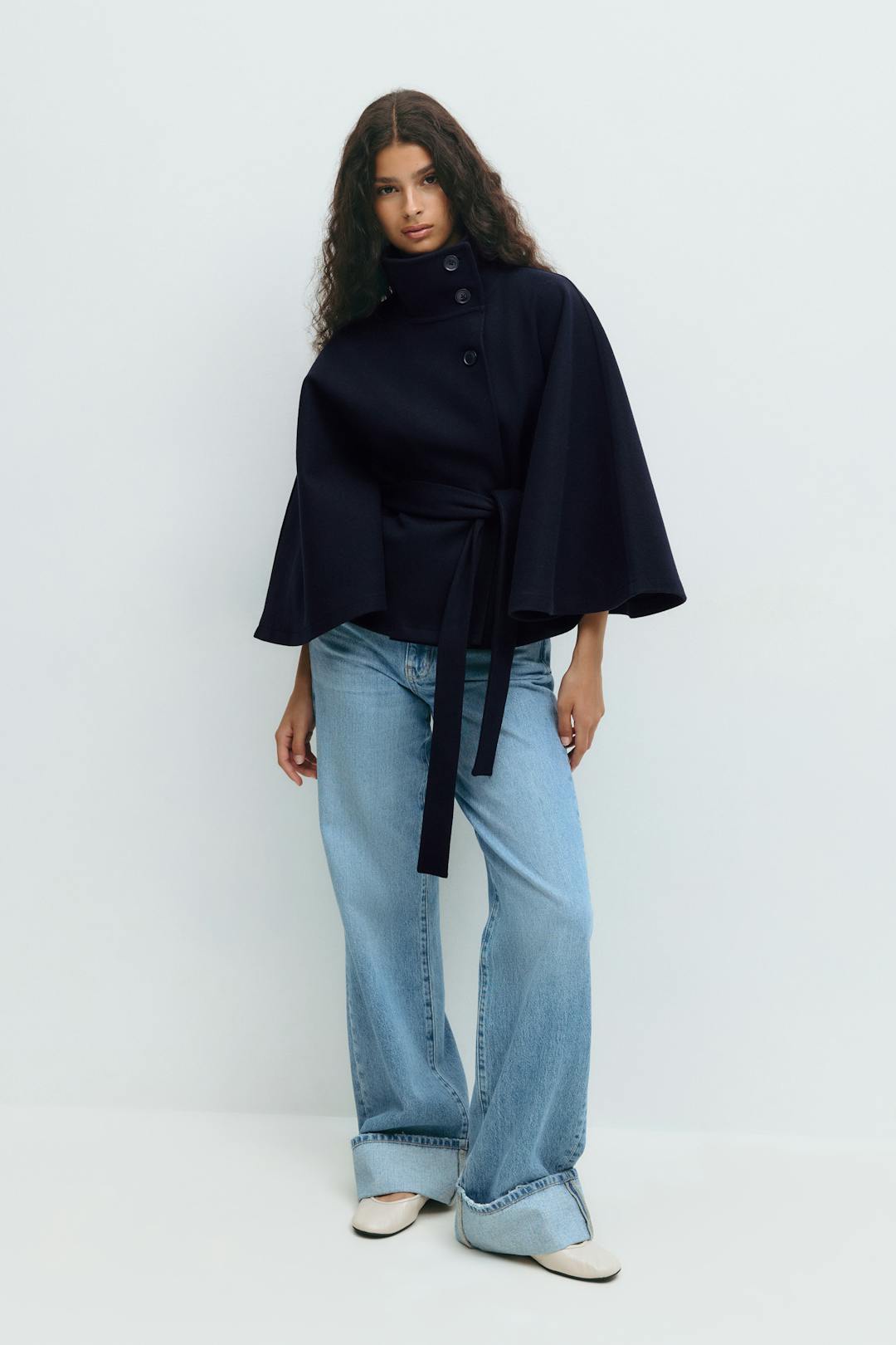 Slaidburn women's cape coat in Navy Blue – front view