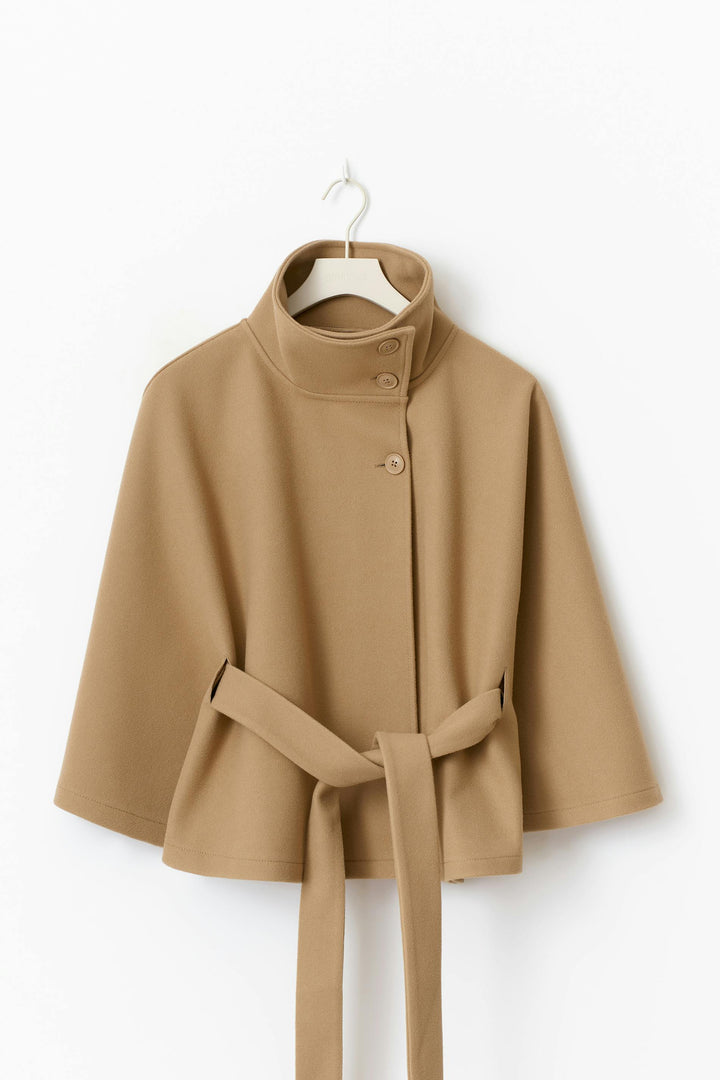 Slaidburn women's cape coat in Camel – front view