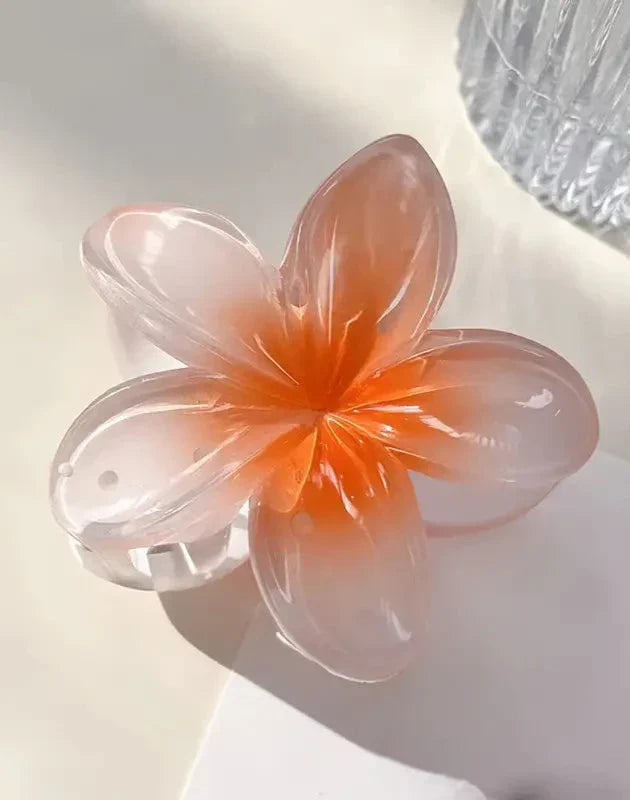 Bonnie Glossy Flower Hairclip