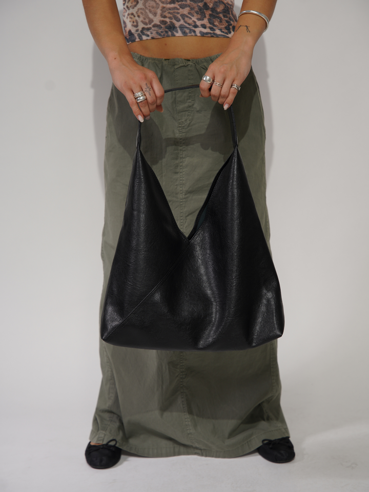 Zephyra Daily Shoulder Bag
