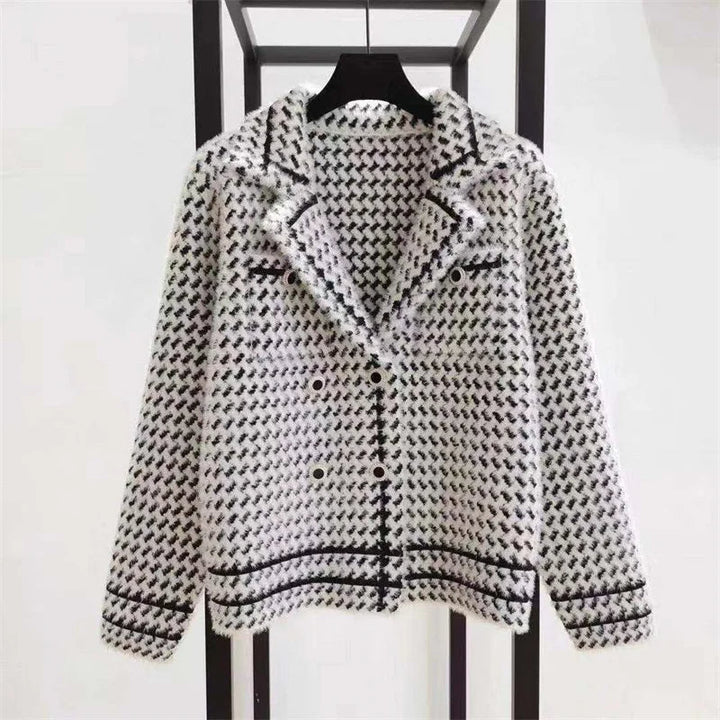 Bamburgh women's houndstooth jacket in Black & White – hanging front view