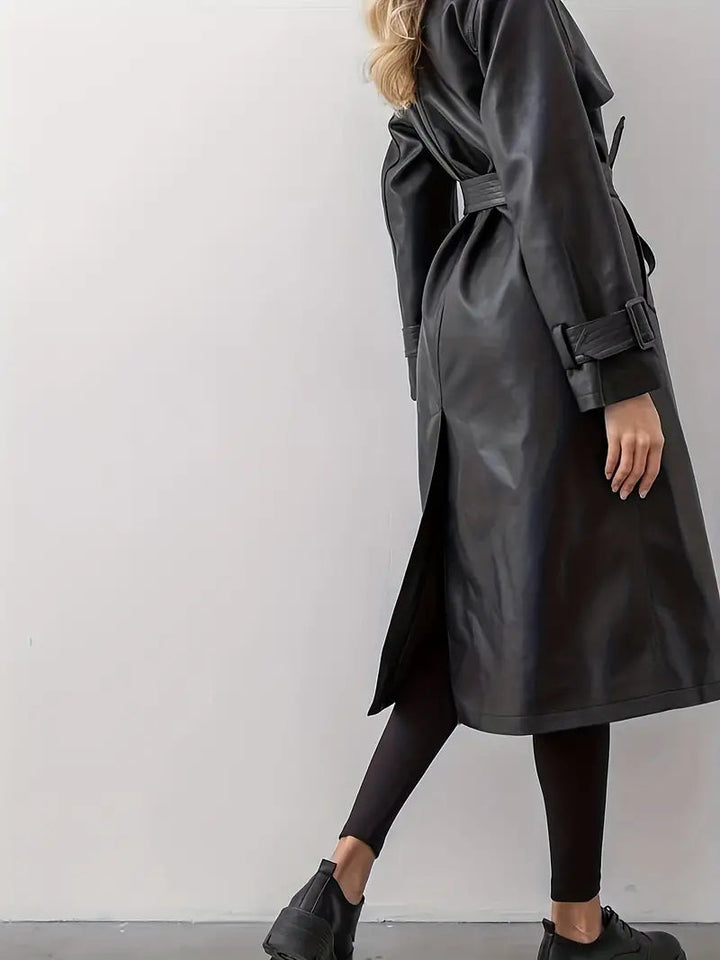 Reeth women's faux leather trench coat in Black – side view