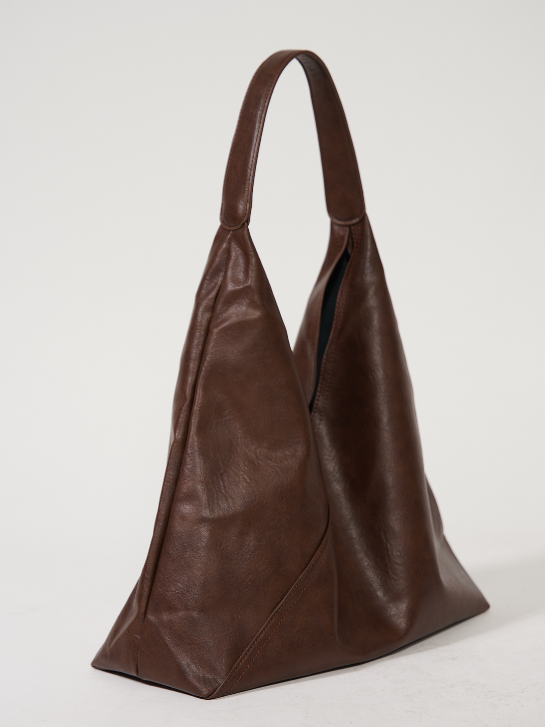 Zephyra Daily Shoulder Bag