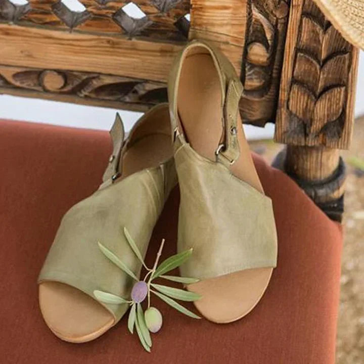 OPEN SANDALS WITH STRAP