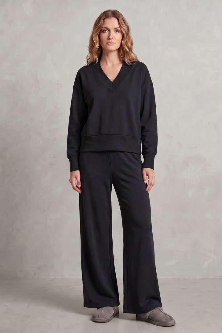 Women's V-Neck Top and Wide-Leg Trouser Lounge Set - Hesselie