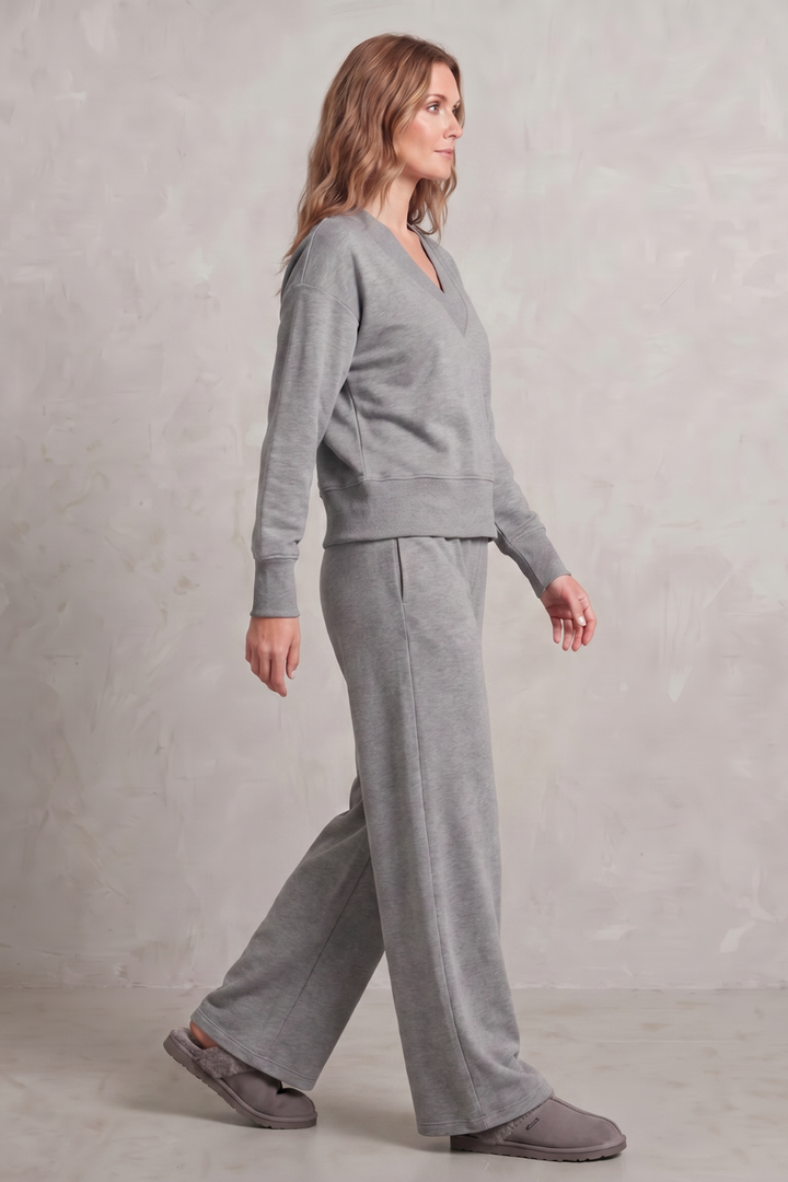 Women's V-Neck Top and Wide-Leg Trouser Lounge Set - Hesselie