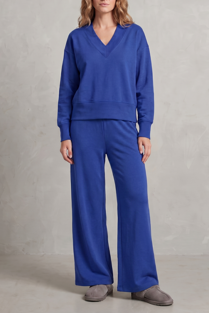 Women's V-Neck Top and Wide-Leg Trouser Lounge Set - Hesselie