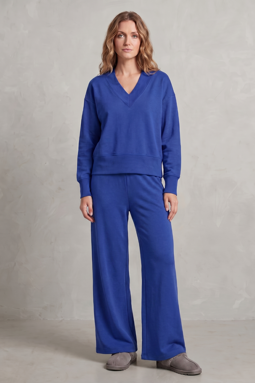Women's V-Neck Top and Wide-Leg Trouser Lounge Set - Hesselie
