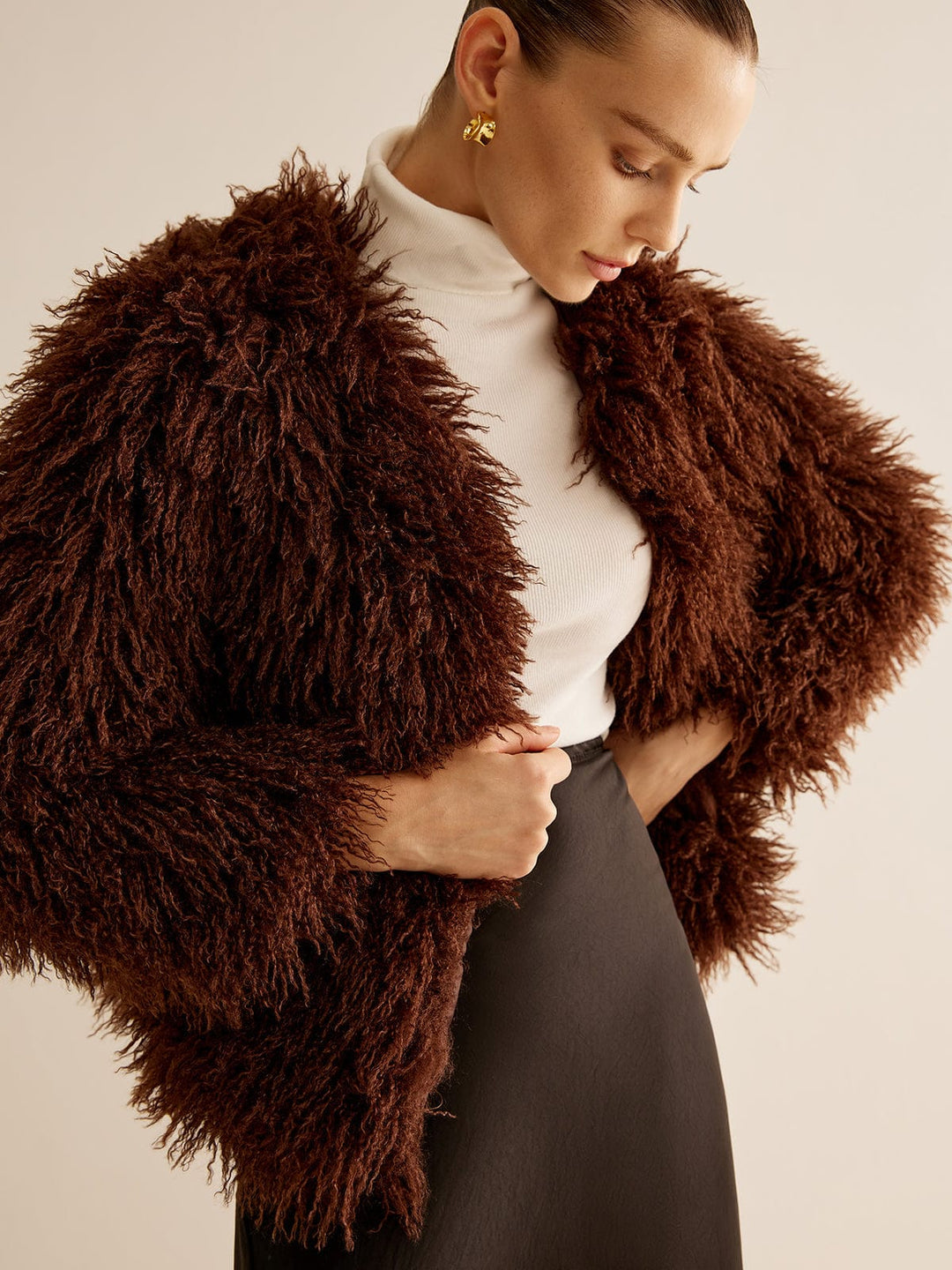 Women's faux fur jacket Nettie in Brown – side view