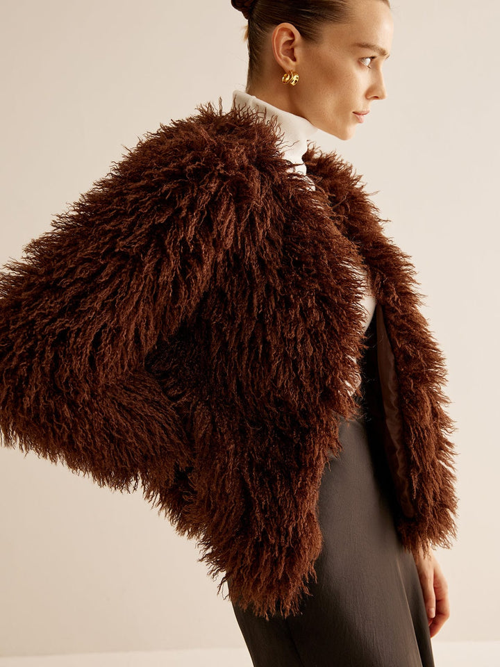 Women's faux fur jacket Nettie in Brown – texture close-up