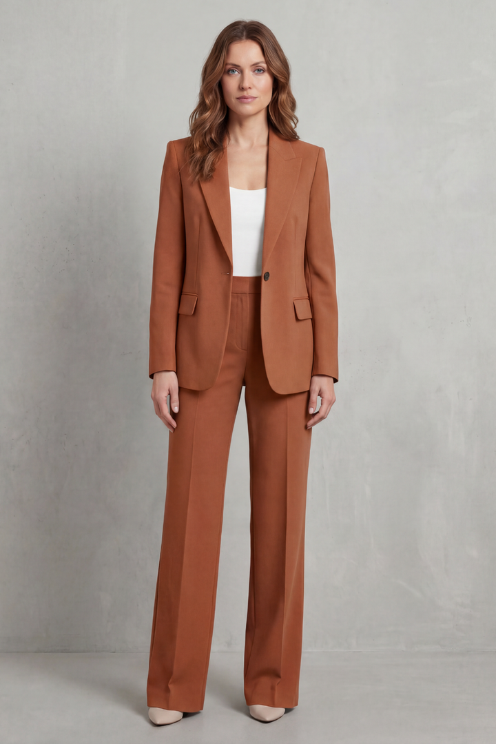 Women's Tailored Blazer and Straight-Leg Trouser Suit - Dovrelle
