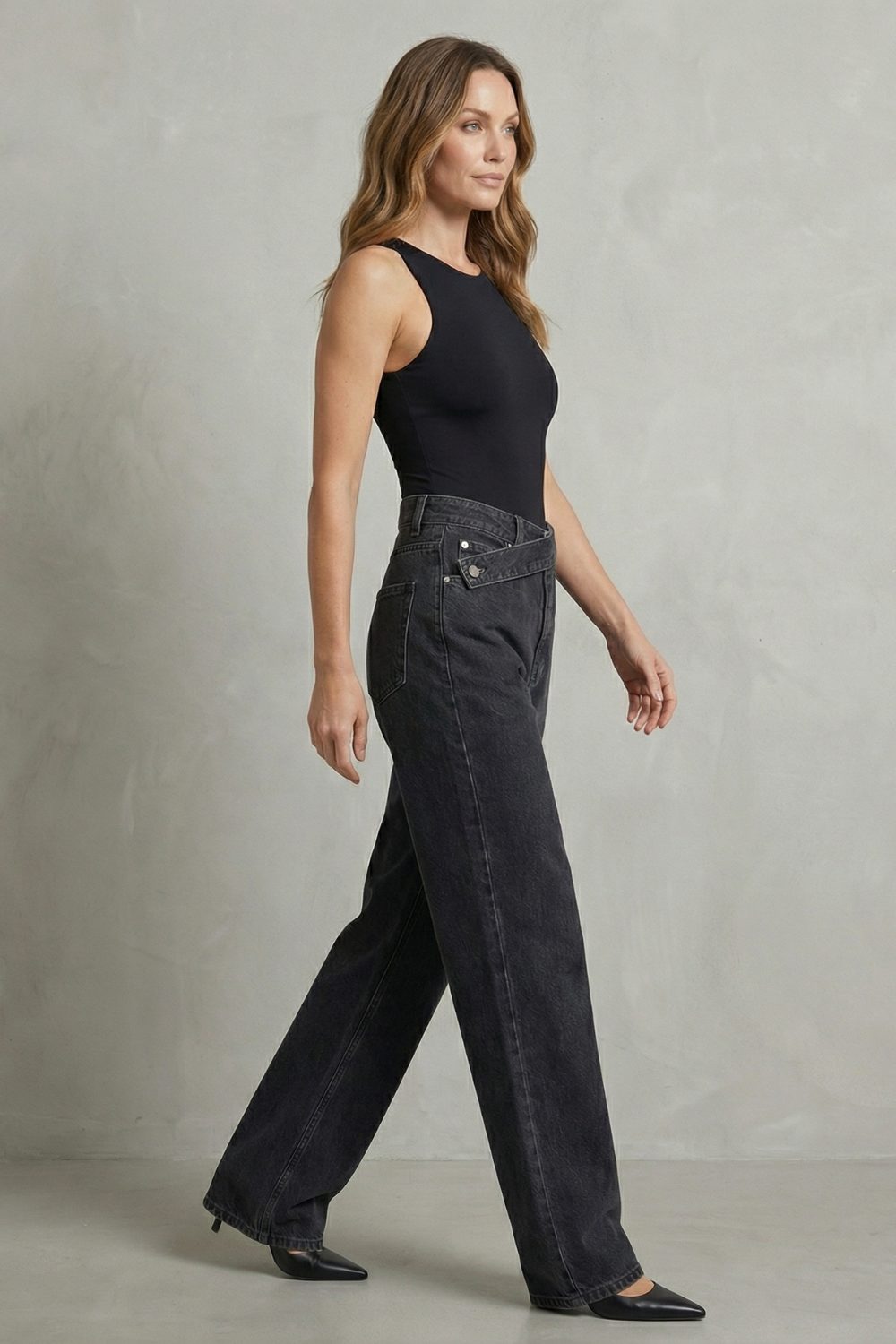 Women's High Waisted Asymmetric Waist Straight Jeans - Rivienne