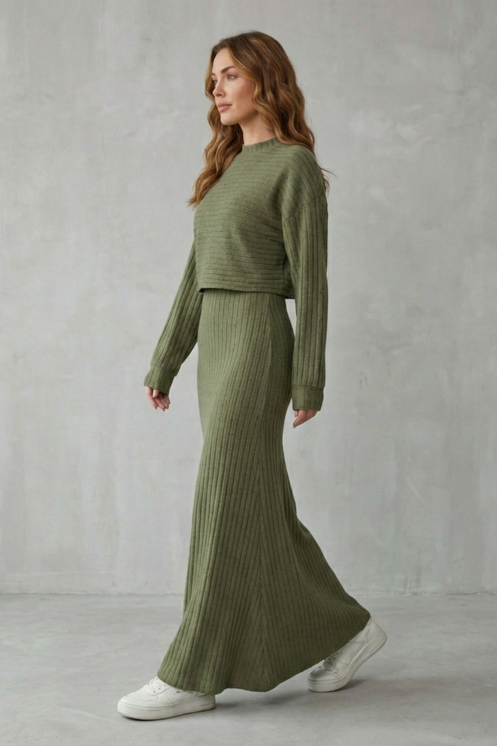 Women's Ribbed Knit Maxi Dress and Cropped Jumper Set - Estvienne