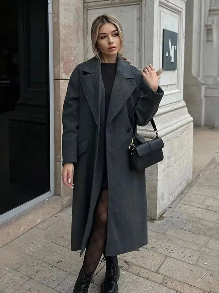 Women's double breasted coat Olwen in Grey – styled street view