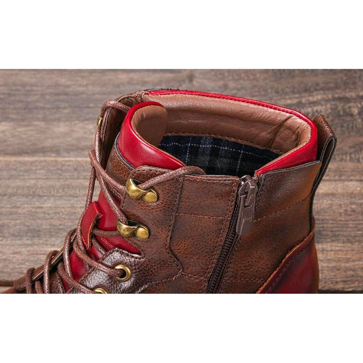 Men's toe-cap lace-up boots Georges in Brown – collar and tartan-look lining close-up