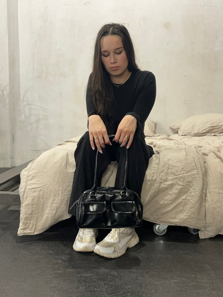 Winter Sleek Daily Carry Bag