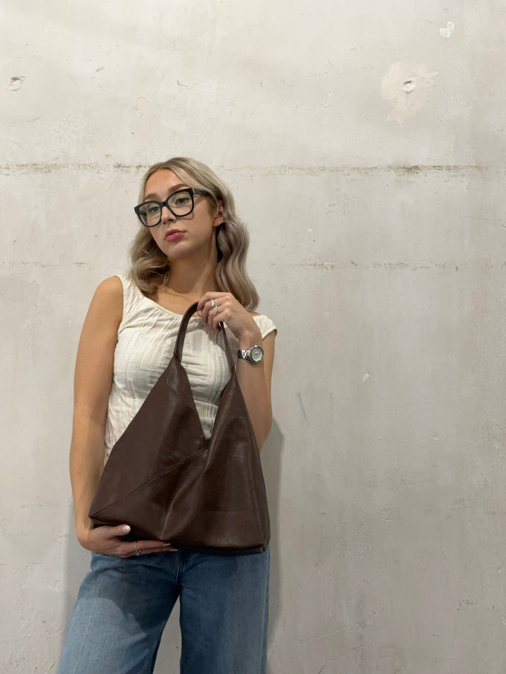 Zephyra Daily Shoulder Bag
