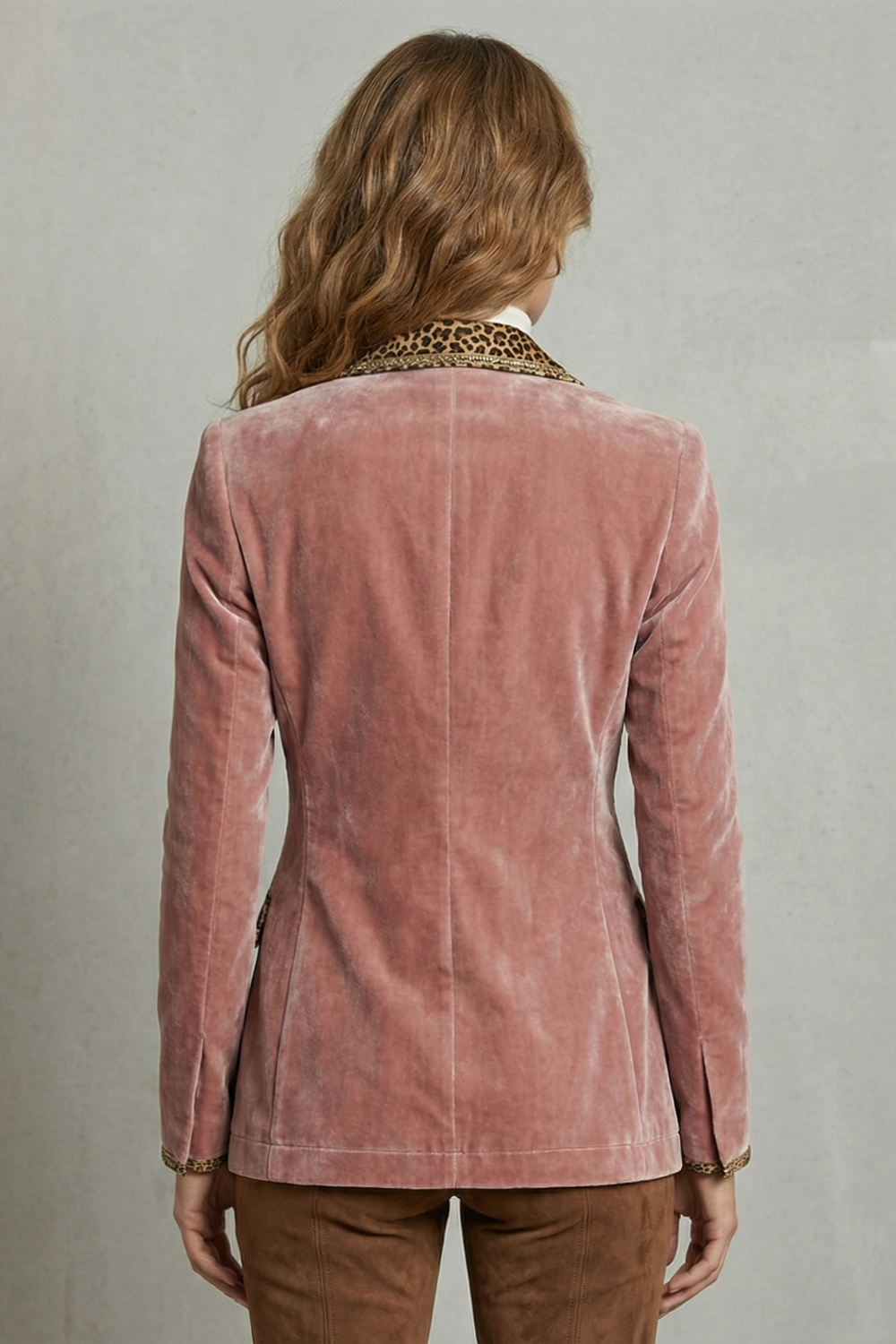 Women's Velvet Blazer with Leopard Print Lapels - Vandrielle