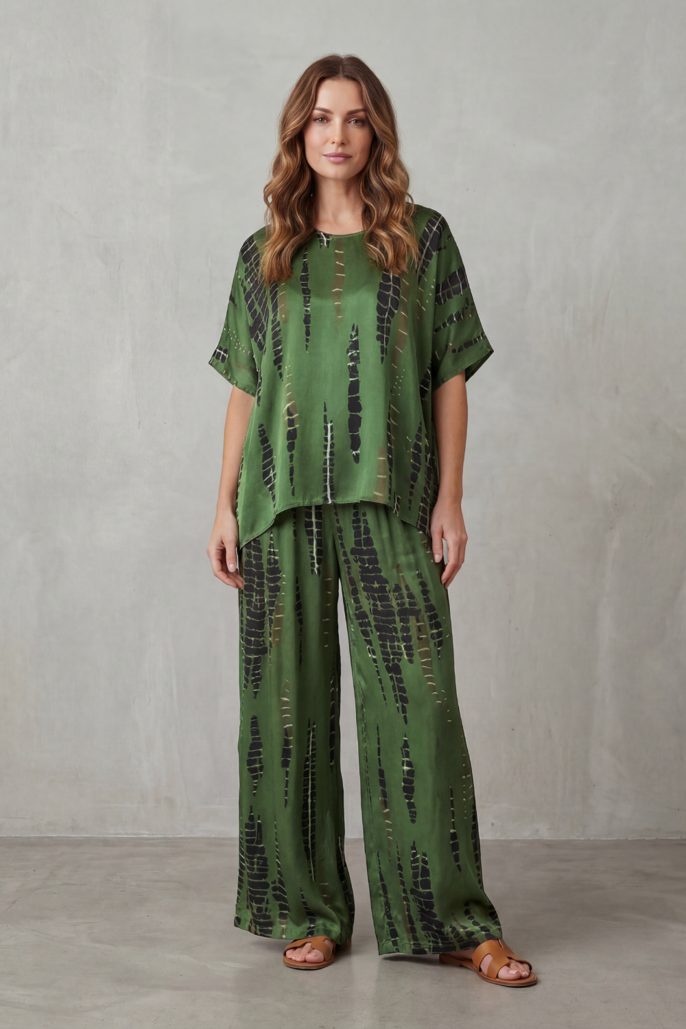 Women's Printed Short Sleeve Top and Trouser Co-ord Set - Ermelle