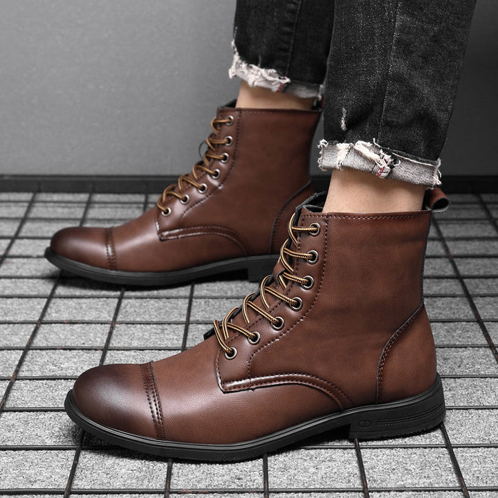 Men's toe-cap lace-up boots Christian in Burgundy – worn with jeans