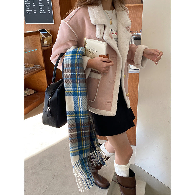 Women's faux suede jacket Sadie in Pink – styled view