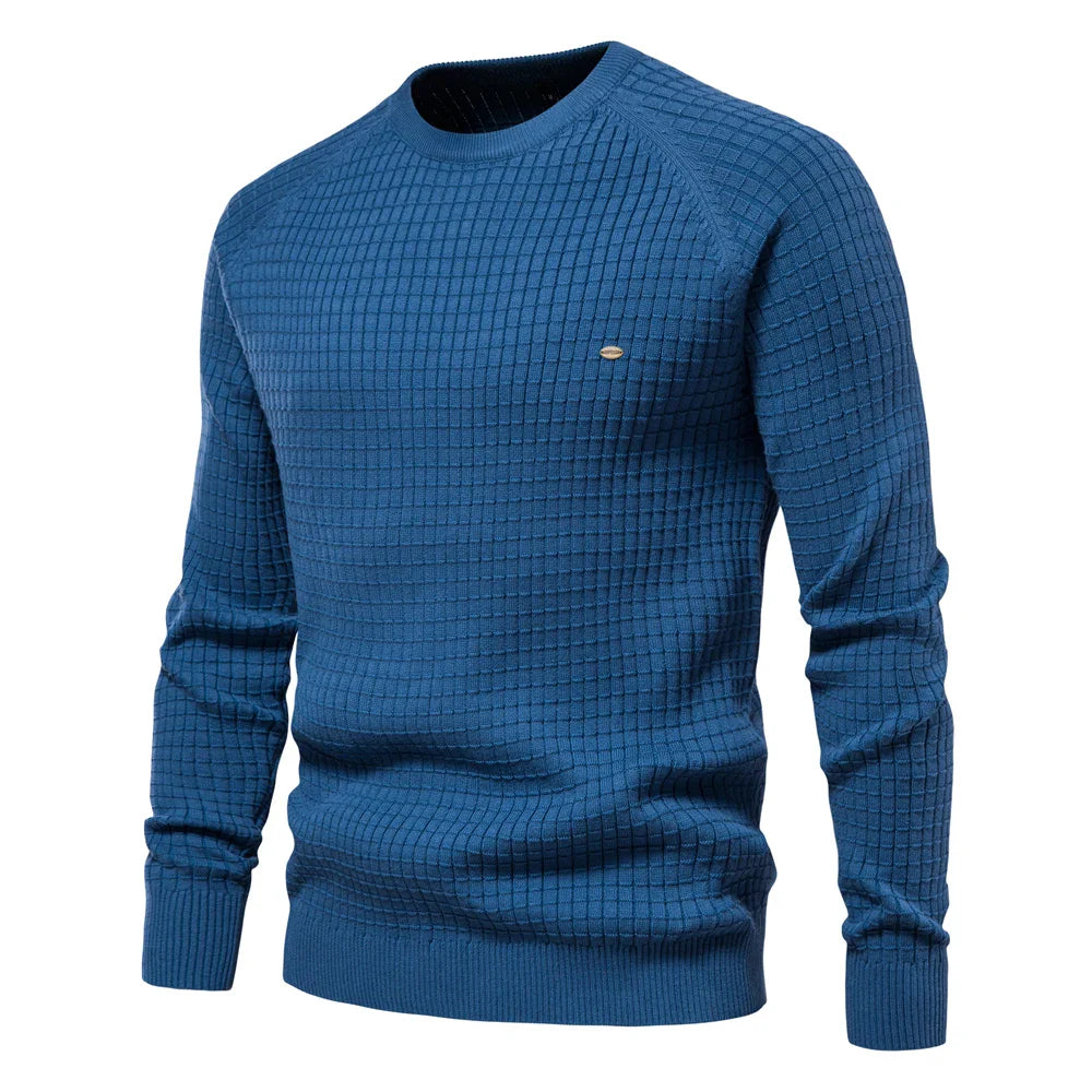 Men's grid waffle knit crew neck jumper in blue – Selwyn – angled front view