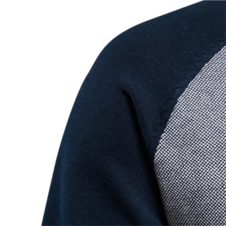 Men's zip up knit cardigan Aurelio in Blue – raglan shoulder detail