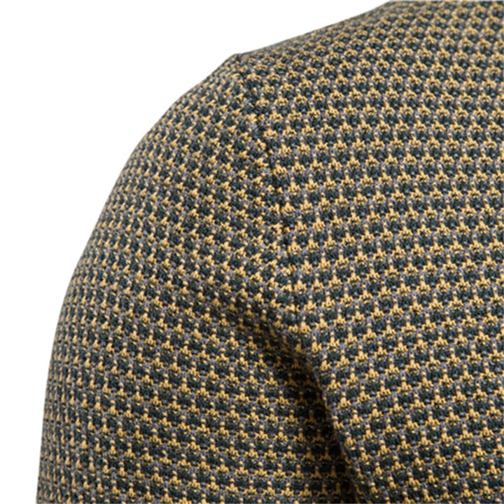 Men's textured crew neck jumper in olive – Lorien – shoulder close-up