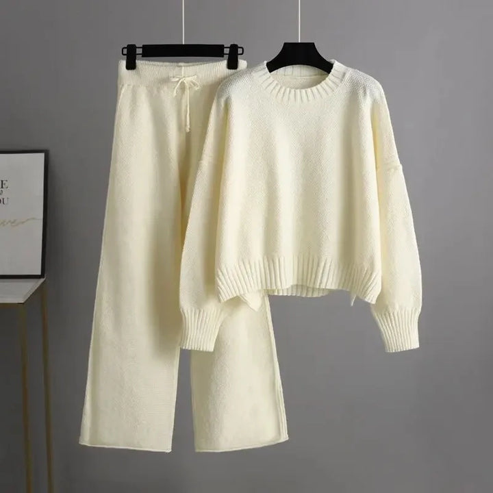 Women's knitted co ord trouser set Effie in Cream – product view