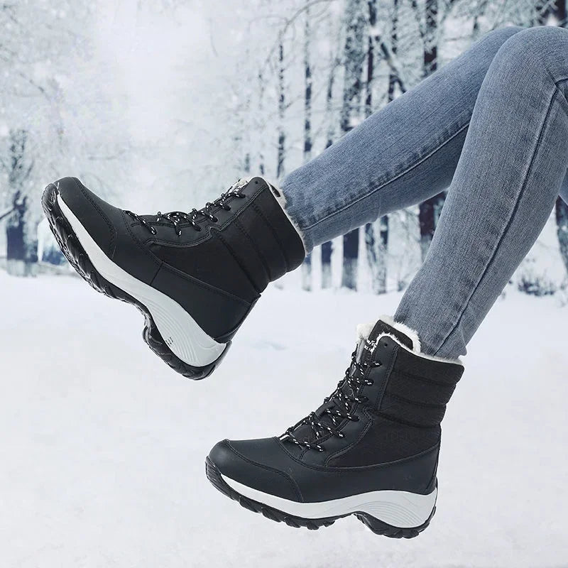 Women's Fur-Lined Platform Snow Boots - Perrienne