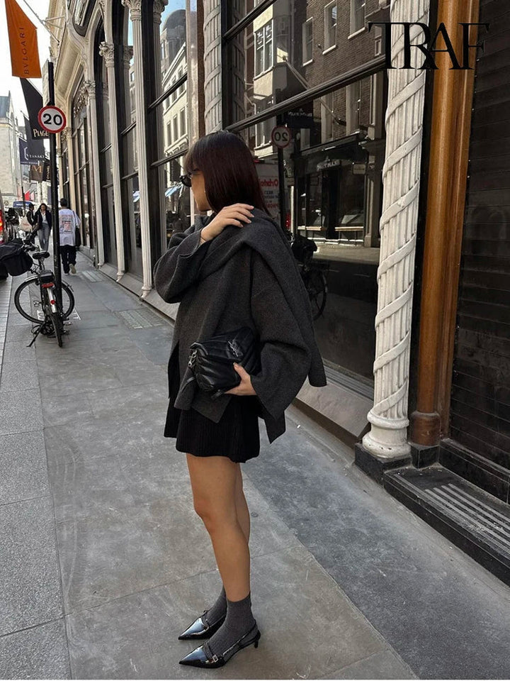 Women's scarf jacket Tansy in Grey – side street view