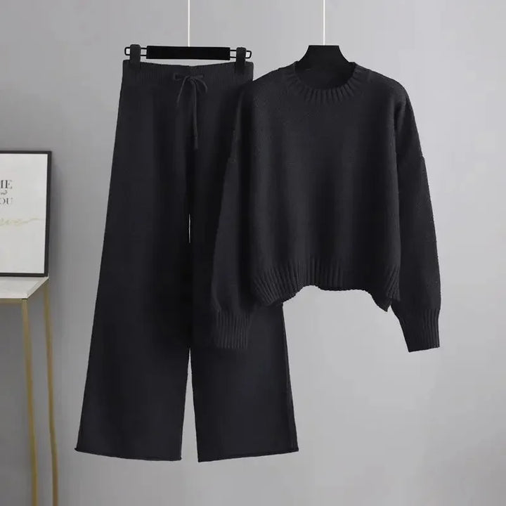Women's knitted co ord trouser set Effie in Black – product view