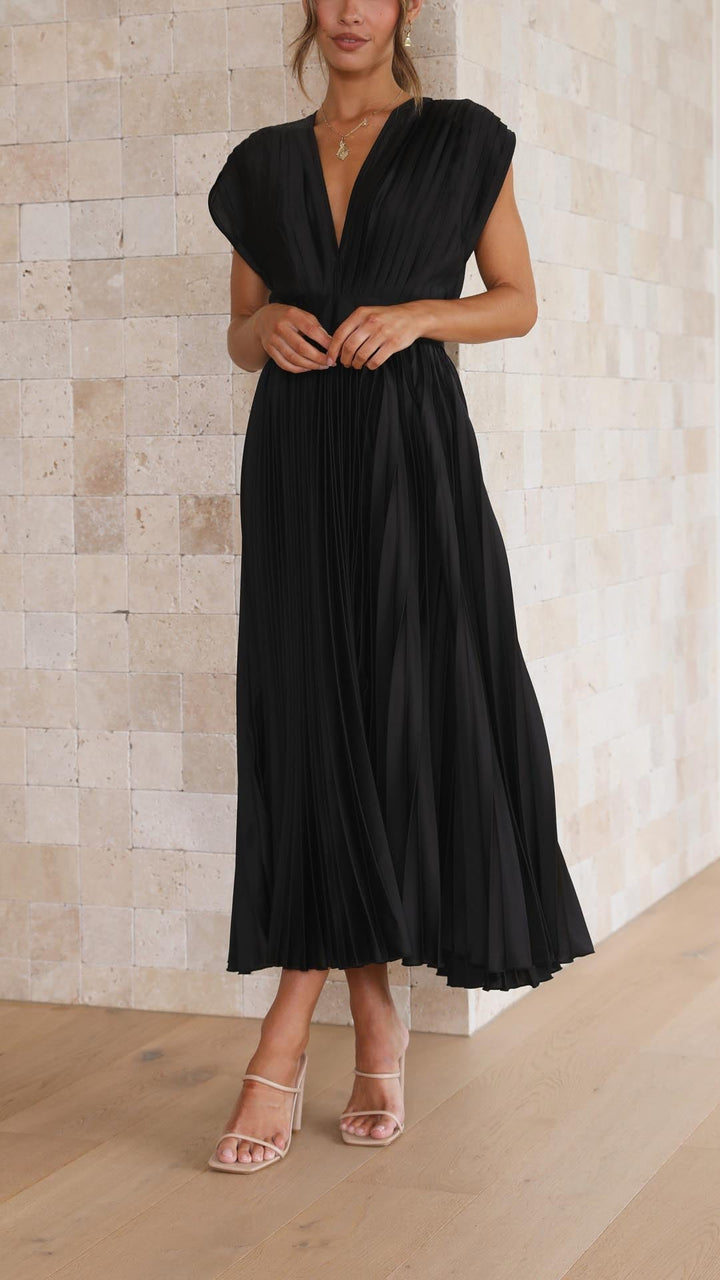 Maria - Elegant Pleated Midi Dress