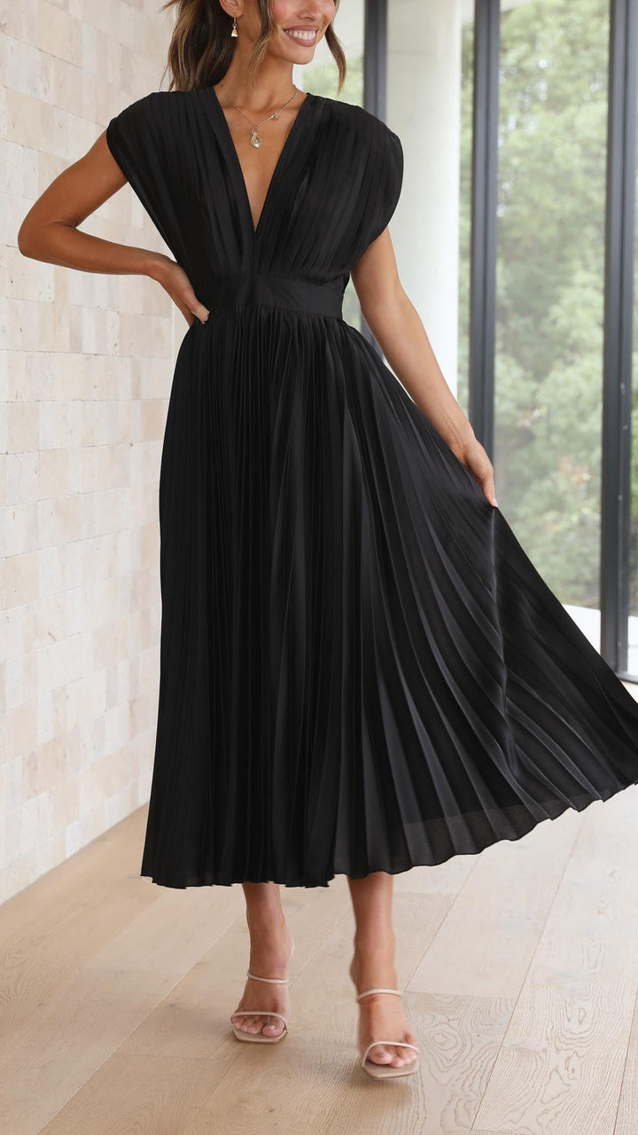 Maria - Elegant Pleated Midi Dress