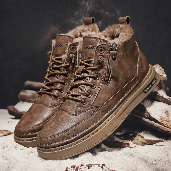 Men's faux fur-lined boots Christopher in Brown – pair with lining visible