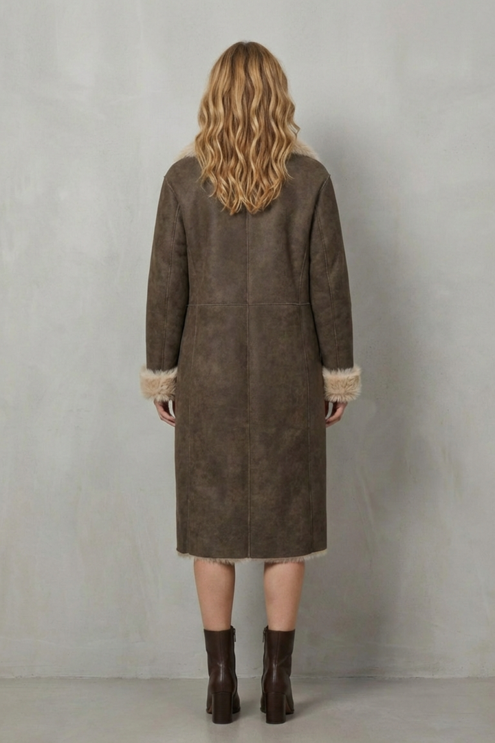 Women's Reversible Faux Shearling Coat with Textured Design – Genevieve