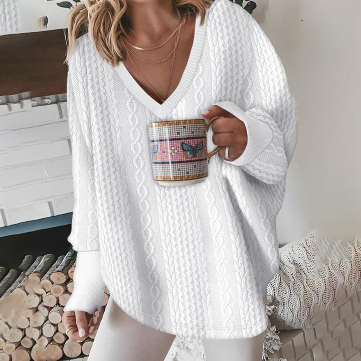 Women's oversized V neck cable knit jumper Bessie in White – front view