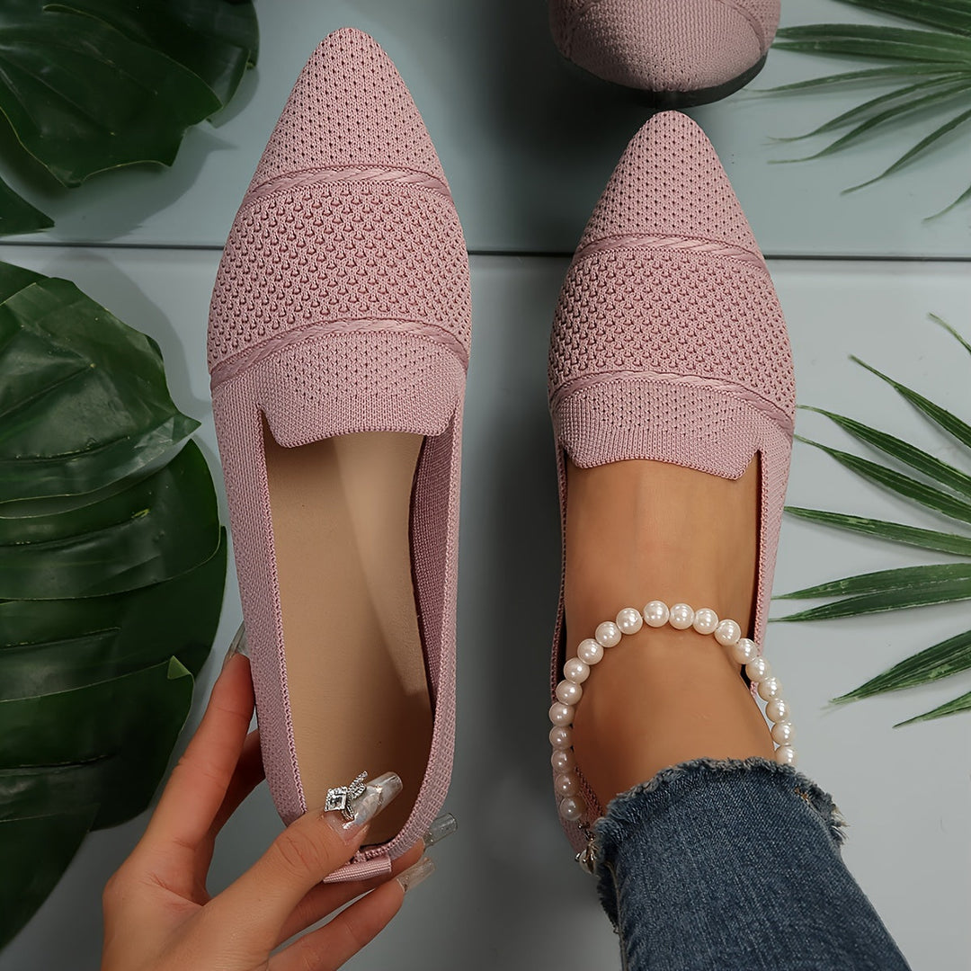 Women's knit ballet flats Xara in Pink – top view on foot