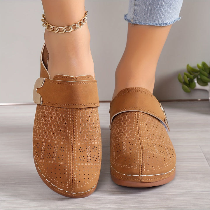 Women's closed toe mules Annabelle in Dark Brown – worn view