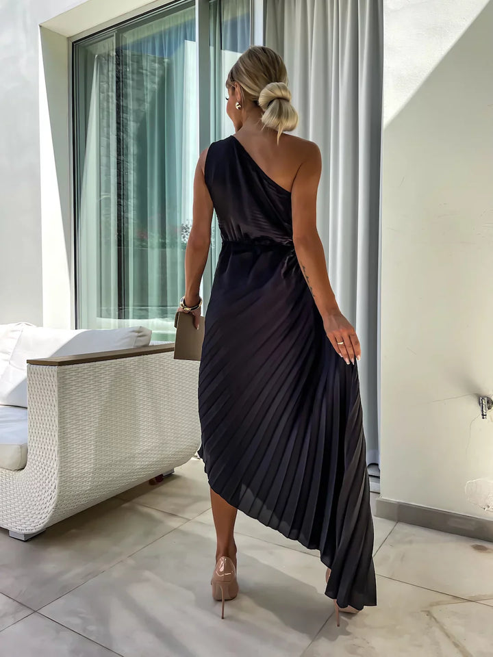 Lizbeth - Flower Shoulder Maxi Dress