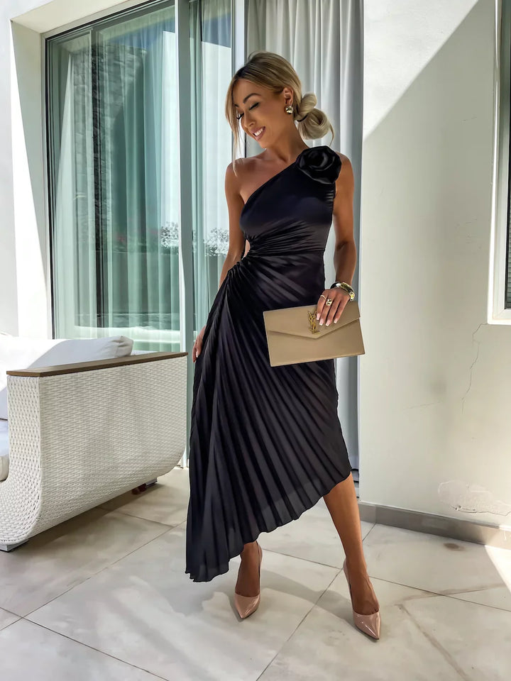 Lizbeth - Flower Shoulder Maxi Dress