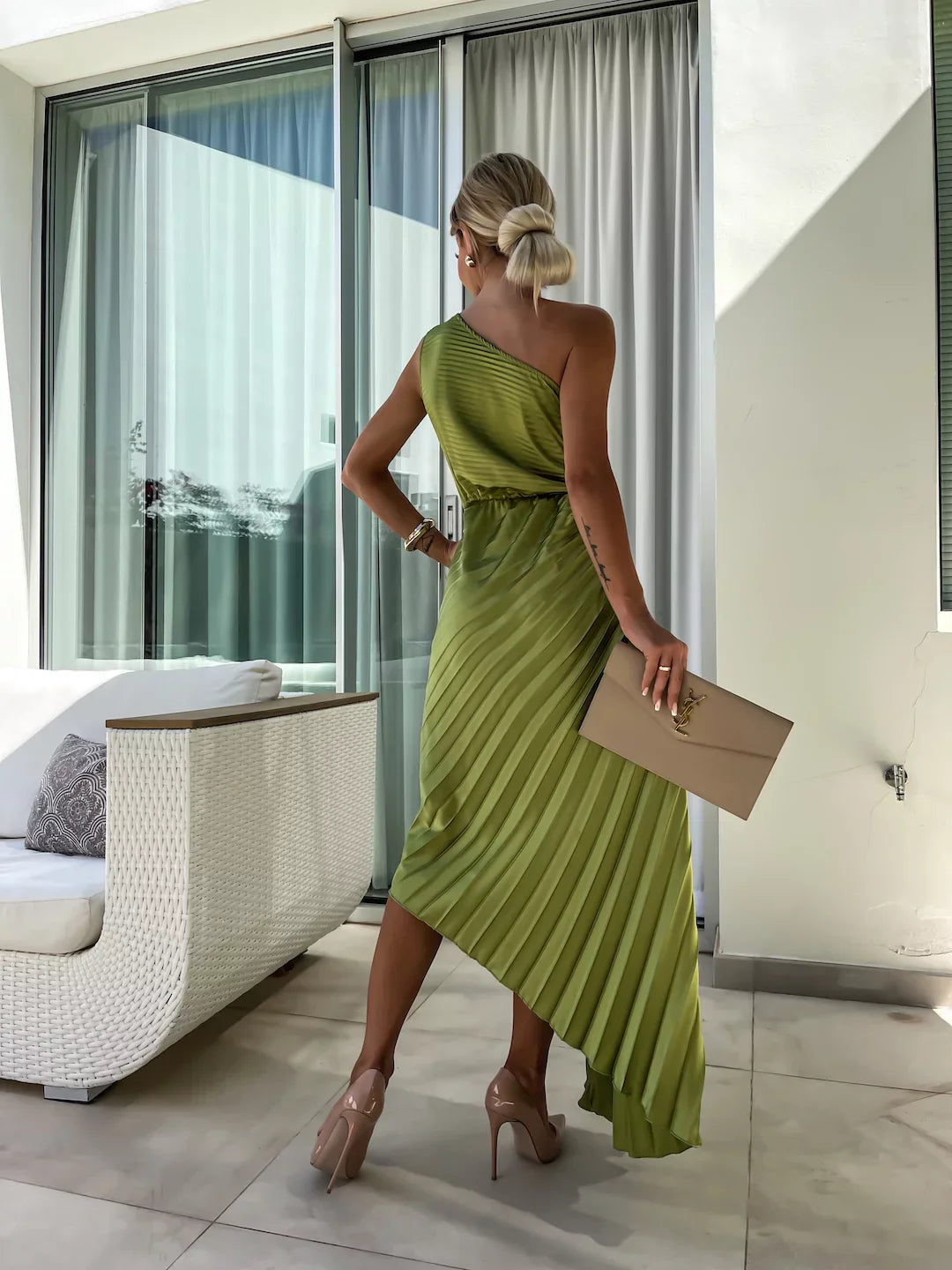 Lizbeth - Flower Shoulder Maxi Dress